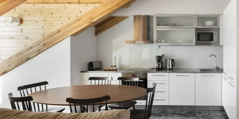 Apart Daire, 2 Yatak Odası, Küçük Mutfak