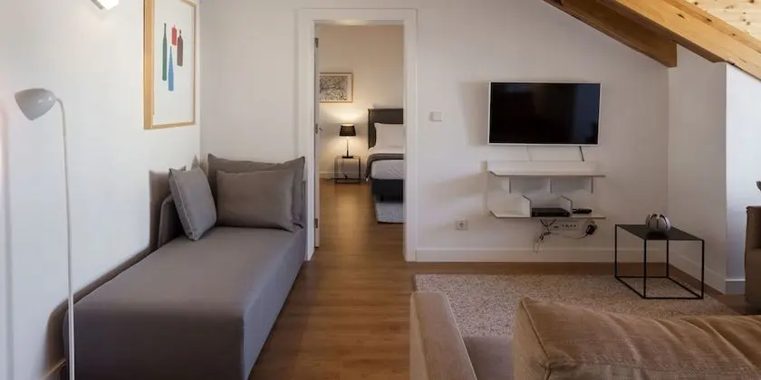 Apart Daire, 2 Yatak Odası, Küçük Mutfak