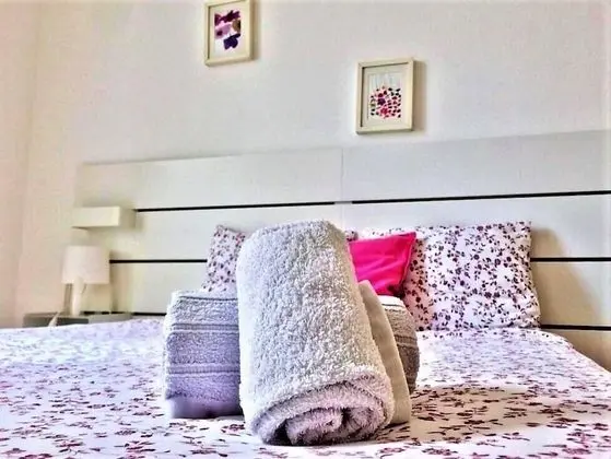 Superior Tek Büyük Yataklı Oda, Şehir Manzaralı (White)