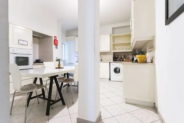 Superior Tek Büyük Yataklı Oda, Şehir Manzaralı (White)