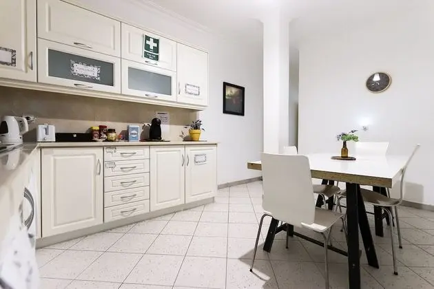 Superior Tek Büyük Yataklı Oda, Şehir Manzaralı (White)