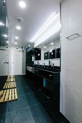 Ortak Ranzalı Oda, Karma Ranzalı Oda, Ortak Banyo (1 bed in 6 Bed Dorm)