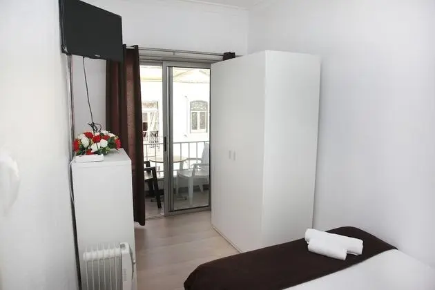 Tek Büyük Yataklı Oda, Ortak Banyo