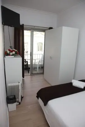 Tek Büyük Yataklı Oda, Ortak Banyo