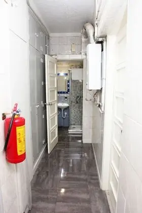 Tek Büyük Yataklı Oda, Ortak Banyo