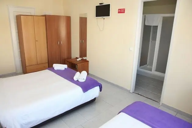 Üç Kişilik Oda, Özel Banyo