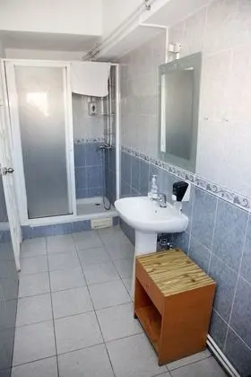 Üç Kişilik Oda, Özel Banyo