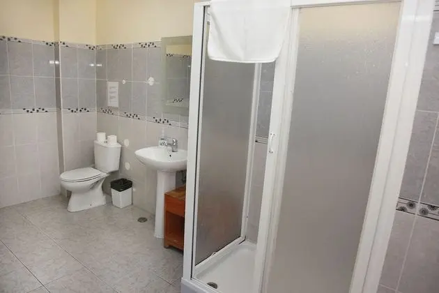 Üç Kişilik Oda, Özel Banyo