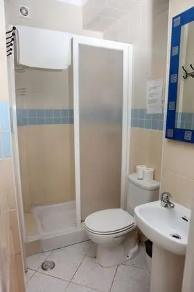 Üç Kişilik Oda, Özel Banyo