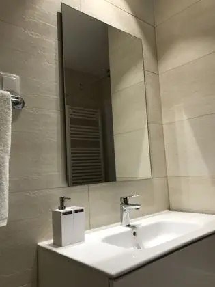 Apart Daire, 2 Yatak Odası (1 Dir)