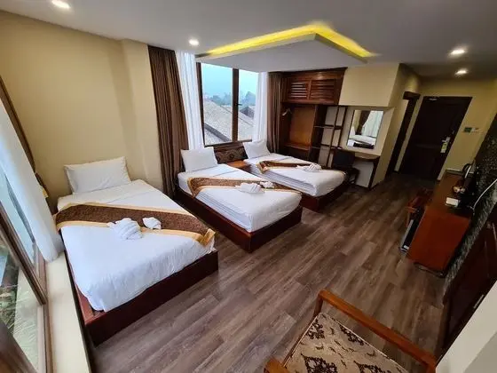 Deluxe Üç Kişilik Oda