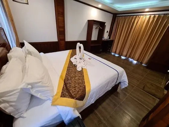 VIP Suite A King Bed