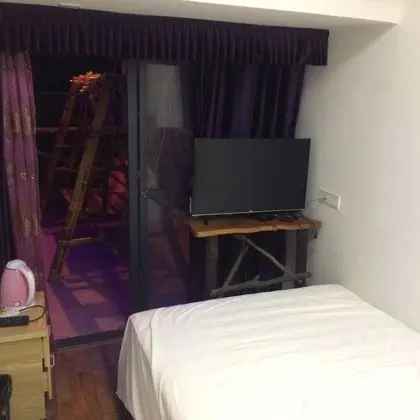 Basic Tek Büyük Yataklı Oda