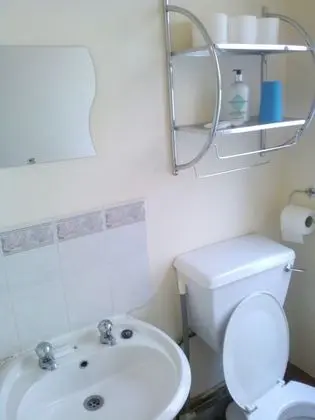Üç Kişilik Oda