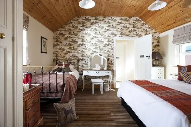 Üç Kişilik Oda, Banyolu/Duşlu (Courtyard Room)