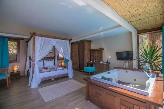 Capella Room