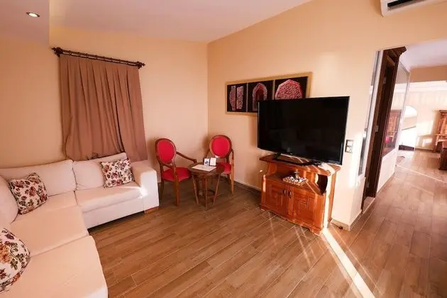 Honeymoon Suite Room