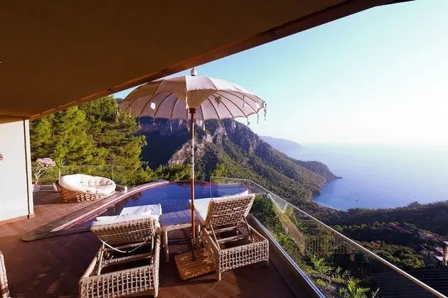 Honeymoon Suite Room