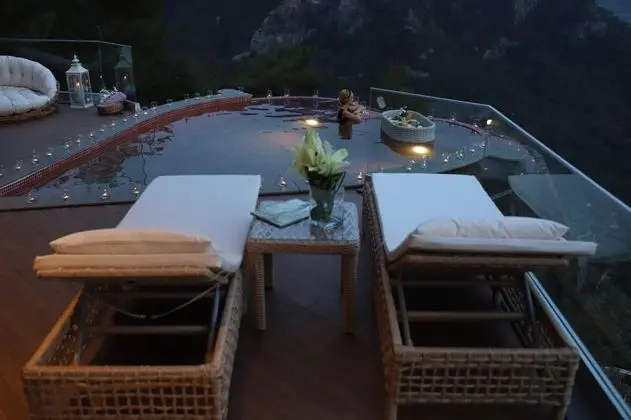 Honeymoon Suite, Deniz Manzaralı, Havuzlu