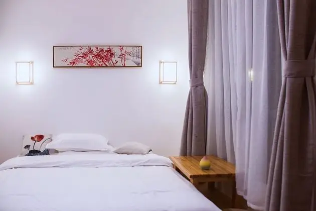 Traditional Tek Büyük Yataklı Oda
