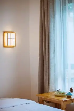 Traditional Tek Büyük Yataklı Oda