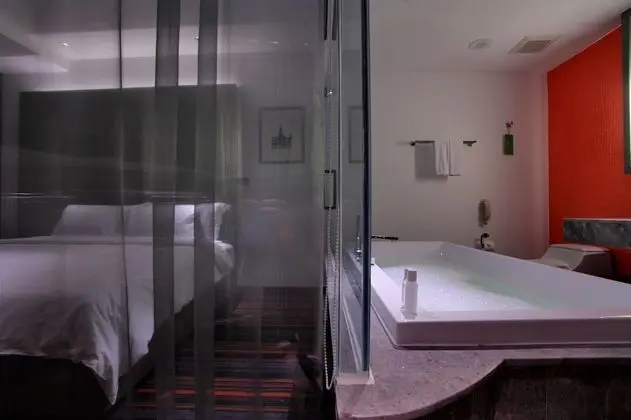 Premier Suite (Full Spectrum Suite)