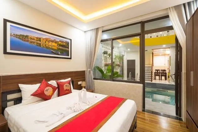 Deluxe Tek Büyük Yataklı Oda, Havuz Manzaralı