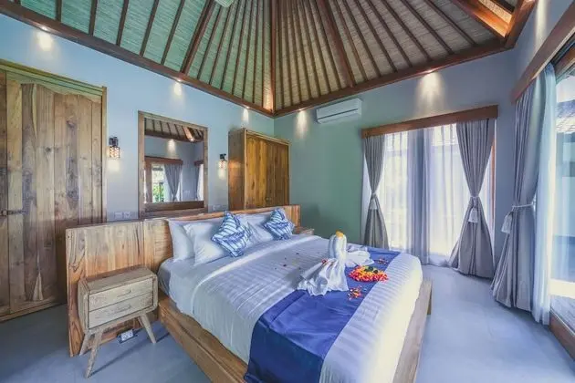 Villa, 2 Yatak Odası, Havuz Manzaralı