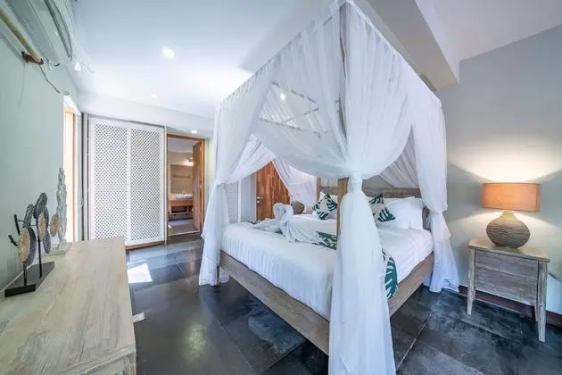 Villa, 2 Yatak Odası, Havuz Manzaralı