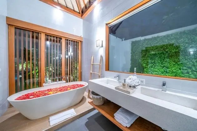 Family Villa, 3 Yatak Odası, Havuz Manzaralı