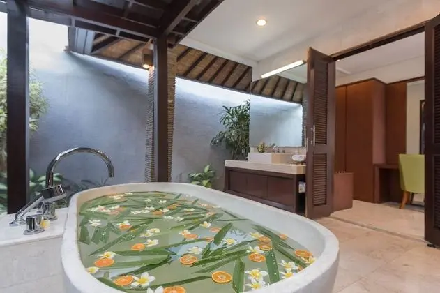 Family Villa, 3 Yatak Odası, Kişiye Özel Havuzlu, Havuz Manzaralı