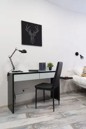 Business Tek Büyük Yataklı Oda