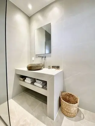 Deluxe Stüdyo, Deniz Manzaralı