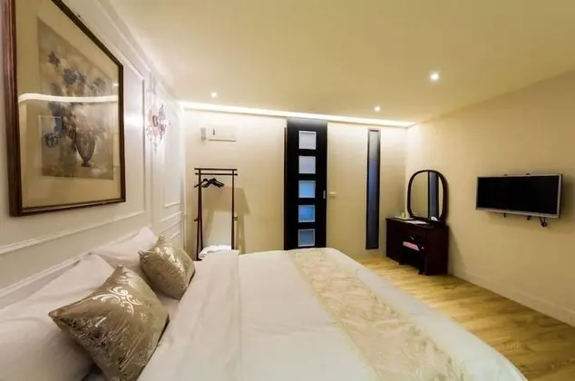 Deluxe Tek Büyük Yataklı Oda
