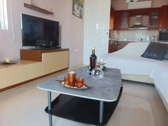 Comfort Ev, 1 Yatak Odası, Balkon, Denize Sıfır