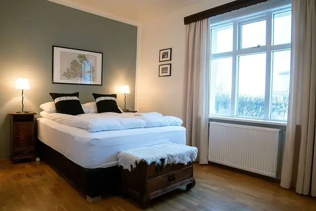 Tek Büyük Yataklı Oda, Özel Banyo, Zemin Kat