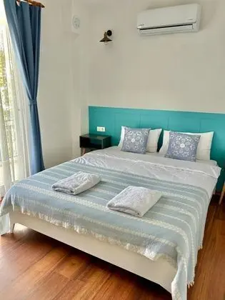 Standart Oda Balkonlu, Kara Tarafı, Balkonlu