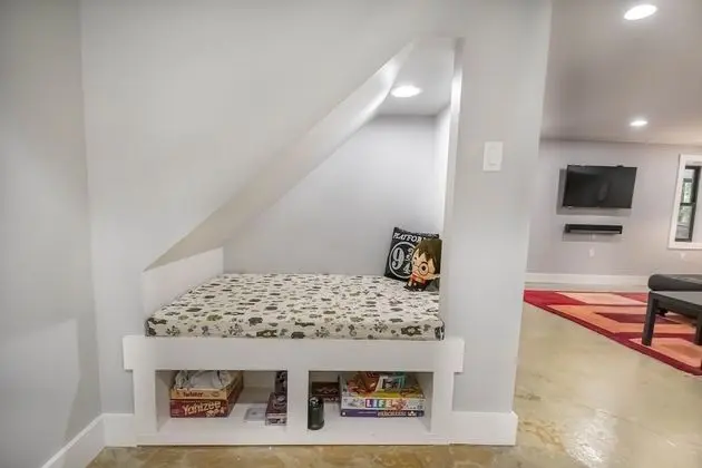 Ev, Birden Çok Yatak, Sıcak Su Havuzu