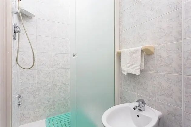 Dört Kişilik Oda, Balkon, Deniz Manzaralı