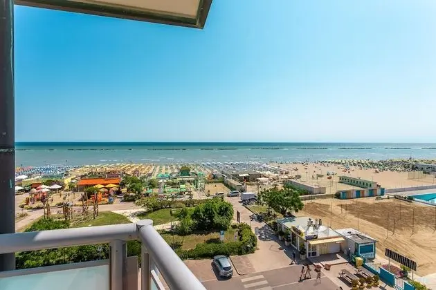 Dört Kişilik Oda, Balkon, Deniz Manzaralı