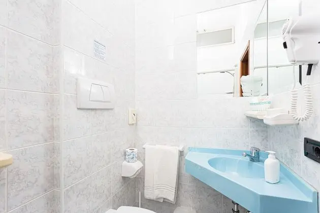 Üç Kişilik Oda, Balkon, Deniz Manzaralı