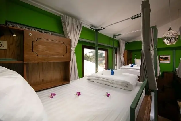 Deluxe Ortak Ranzalı Oda, Karma Ranzalı Oda (8 Beds)