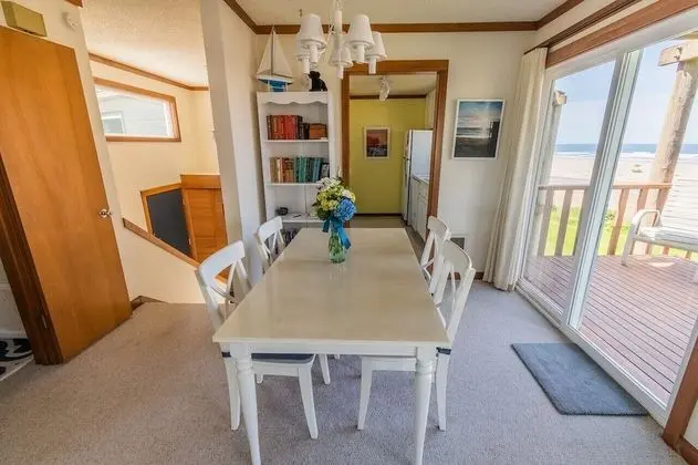 Spa Bath One Bedroom, No Pets Allowed