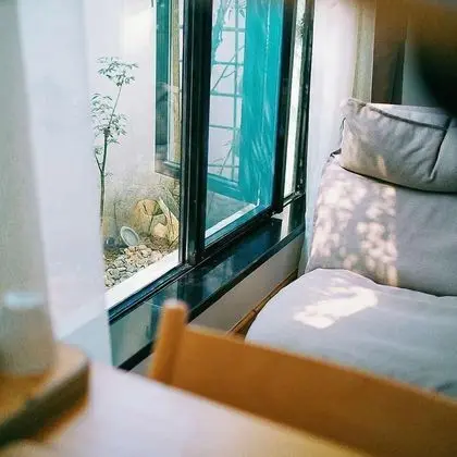 Senior Tek Büyük Yataklı Oda