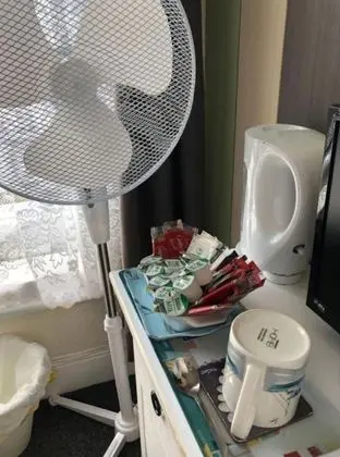 Basic Tek Büyük Yataklı Oda