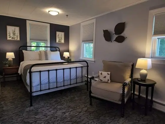 King & Queen Suite