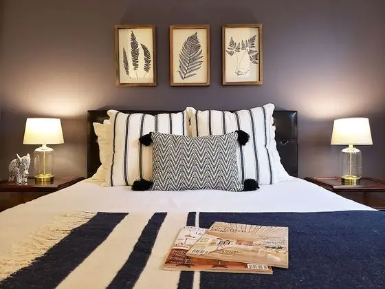 Queen Room, First Floor