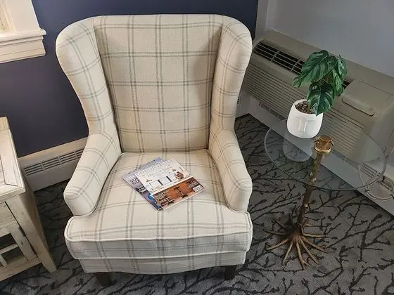 Queen Room, First Floor