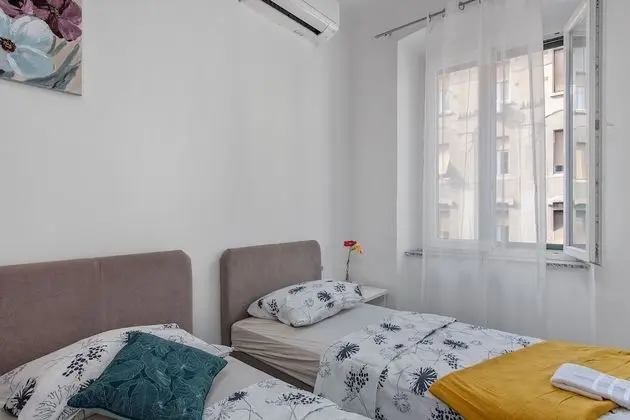 Economy Tek Büyük veya İki Ayrı Yataklı Oda, Ortak Banyo