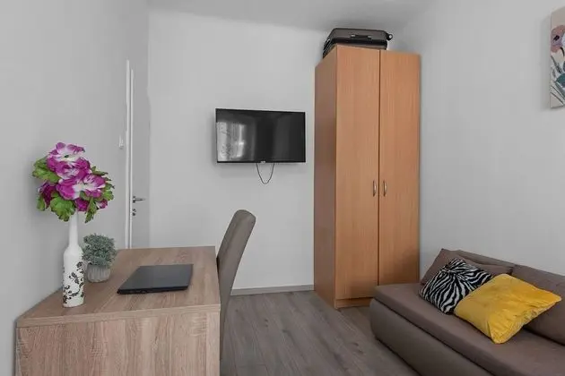 Economy Tek Büyük veya İki Ayrı Yataklı Oda, Ortak Banyo